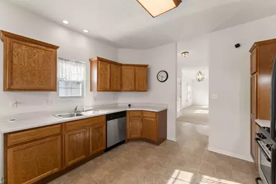 3971 Juniper Trail, Highland, IN 46322 - Photo 10