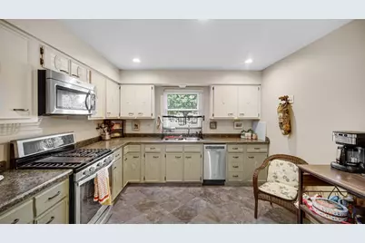 9507 Cleveland, Crown Point, IN 46307 - Photo 2
