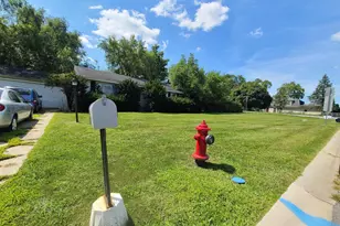 7929 Whitcomb St, Merrillville, IN 46410 - Photo 2