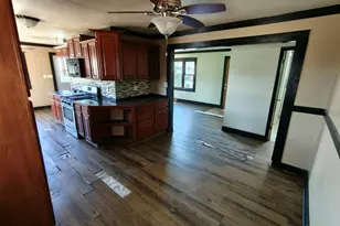 3527 41st St, Highland, IN 46322 - Photo 8