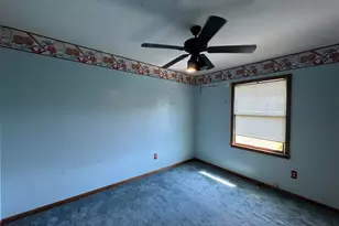 6281 Chase St, Merrillville, IN 46410 - Photo 10
