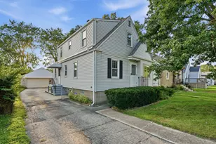 6530 Delaware Ave, Hammond, IN 46323 - Photo 2
