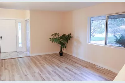 1623 E Coolspring Avenue, Michigan City, IN 46360 - Photo 12