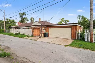 462 Cleveland St, Gary, IN 46404 - Photo 10