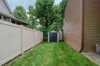 405 E Chicago Street, Valparaiso, IN 46383 - Photo 26