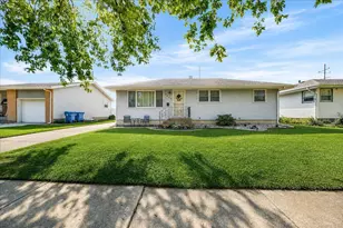 8030 North Dr, Highland, IN 46322 - Photo 2