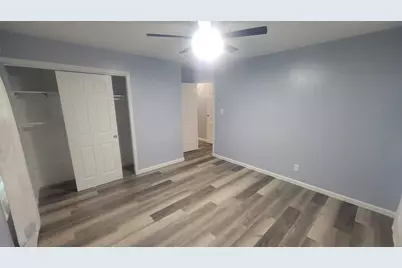 1305 E 40th Avenue, Gary, IN 46409 - Photo 16