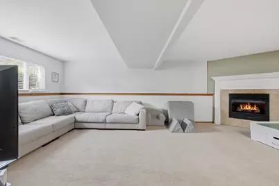 3925 Bayberry Lane, Highland, IN 46322 - Photo 14