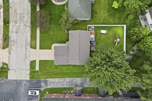 3925 Bayberry Ln, Highland, IN 46322 - Photo 28