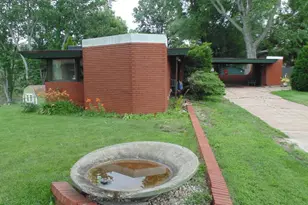 3421 Shelby St, Hobart, IN 46342 - Photo 4