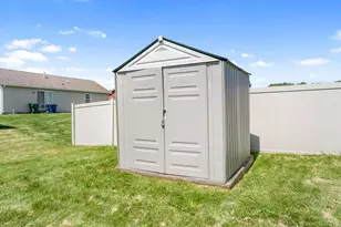 705 Carla Ann Dr, Westville, IN 46391 - Photo 22