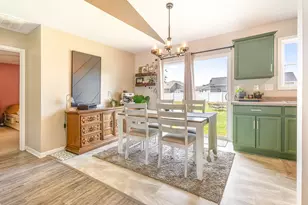 705 Carla Ann Dr, Westville, IN 46391 - Photo 8