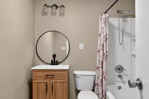 2706 Streamside Dr, Columbus, IN 47203 - Photo 20