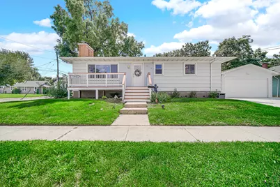 519 E North Street, Crown Point, IN 46307 - Photo 1