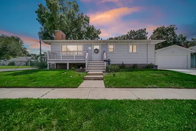 519 E North Street, Crown Point, IN 46307 - Photo 2