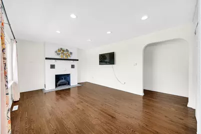519 E North Street, Crown Point, IN 46307 - Photo 8