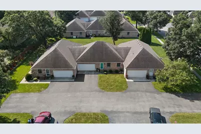 533 Begonia Street SE #B, Demotte, IN 46310 - Photo 4