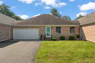 533 Begonia St SE, Demotte, IN 46310 - Photo 2