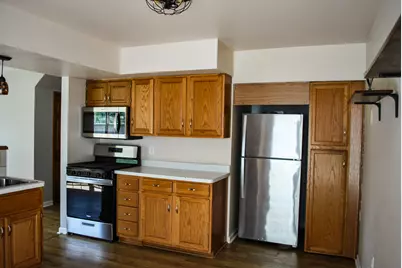 4840 W 93rd Terrace, Schererville, IN 46307 - Photo 6