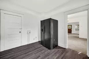 204 I St, La Porte, IN 46350 - Photo 8