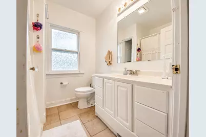 205 E Jefferson Avenue, La Porte, IN 46350 - Photo 18