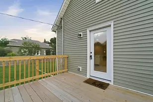 138 Jefferson Ave, Chesterton, IN 46304 - Photo 22