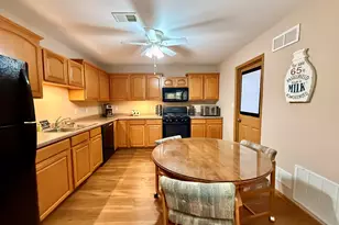1165 W 86th Pl, Merrillville, IN 46410 - Photo 8