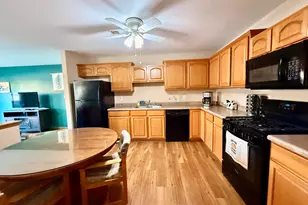 1165 W 86th Pl, Merrillville, IN 46410 - Photo 8