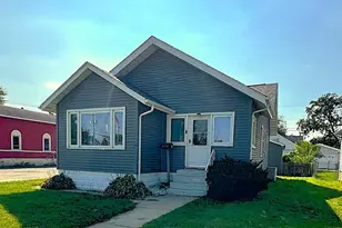946 State St, Hobart, IN 46342 - Photo 1