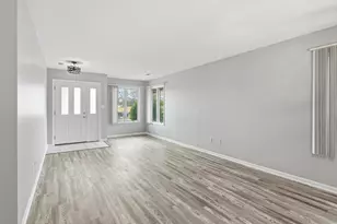 9424 Erie St, Highland, IN 46322 - Photo 10