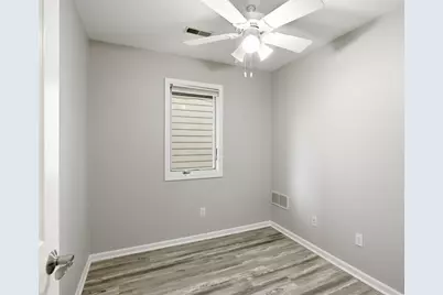 9424 Erie Street, Highland, IN 46322 - Photo 16