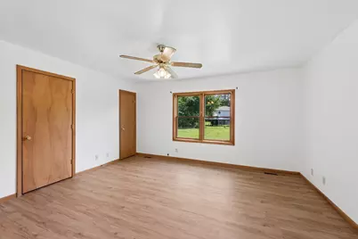 1184 Woodland Drive, Chesterton, IN 46304 - Photo 8