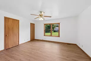 1184 Woodland Dr, Chesterton, IN 46304 - Photo 8
