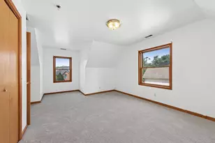 1184 Woodland Dr, Chesterton, IN 46304 - Photo 12