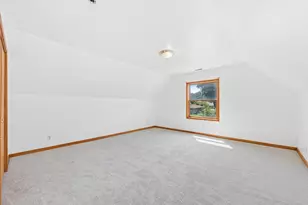1184 Woodland Dr, Chesterton, IN 46304 - Photo 14
