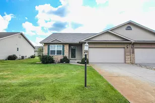 817 Daisy Cir NE, Demotte, IN 46310 - Photo 1