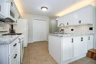 817 Daisy Cir NE, Demotte, IN 46310 - Photo 8