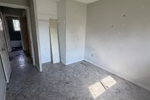 640 S New Jersey St, Gary, IN 46403 - Photo 8