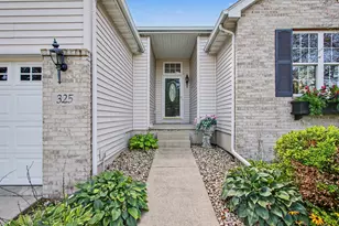 325 Galway Dr, Valparaiso, IN 46385 - Photo 4
