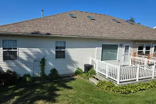 2202 Stori Ln, Valparaiso, IN 46383 - Photo 4