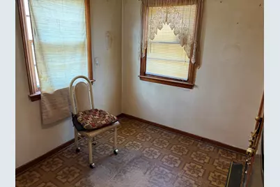 3824 S Cameron Avenue, Hammond, IN 46327 - Photo 8