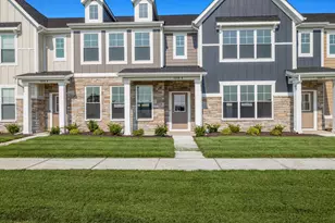 1609 Parkside Ln, Dyer, IN 46311 - Photo 2