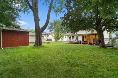 1076 W 11th Street, Hobart, IN 46342 - Photo 28