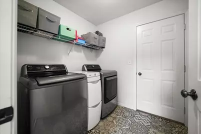 328 Pepper Creek Drive, Valparaiso, IN 46385 - Photo 14