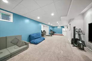 328 Pepper Creek Dr, Valparaiso, IN 46385 - Photo 28