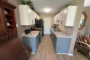 2909 Foggy Glen Dr, Valparaiso, IN 46385 - Photo 8