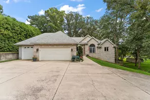14807 Reeder Rd, Crown Point, IN 46307 - Photo 1