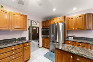 14807 Reeder Rd, Crown Point, IN 46307 - Photo 10