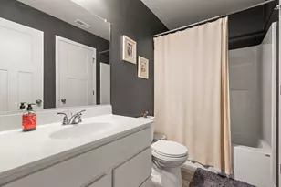 11271 Elkhart Cir, Crown Point, IN 46307 - Photo 36