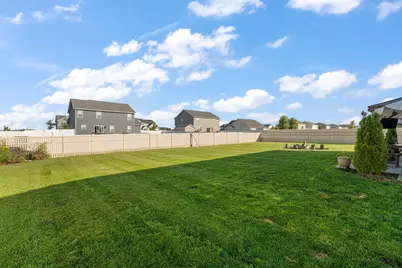 11271 Elkhart Circle, Crown Point, IN 46307 - Photo 22